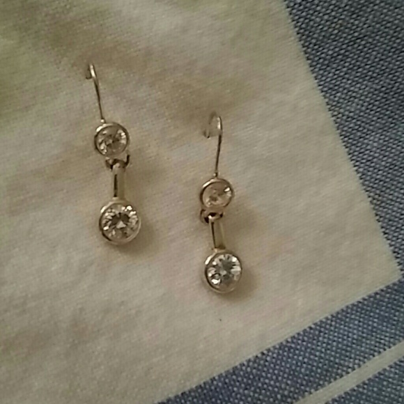 Faux diamond dangle earrings - Picture 1 of 4